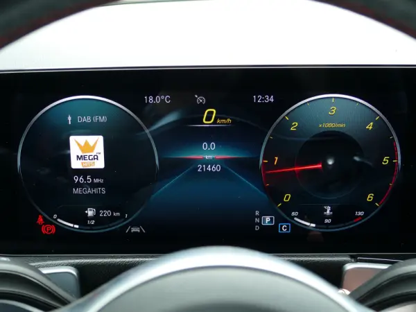 Mercedes-Benz GLB 180 d AMG Line 17