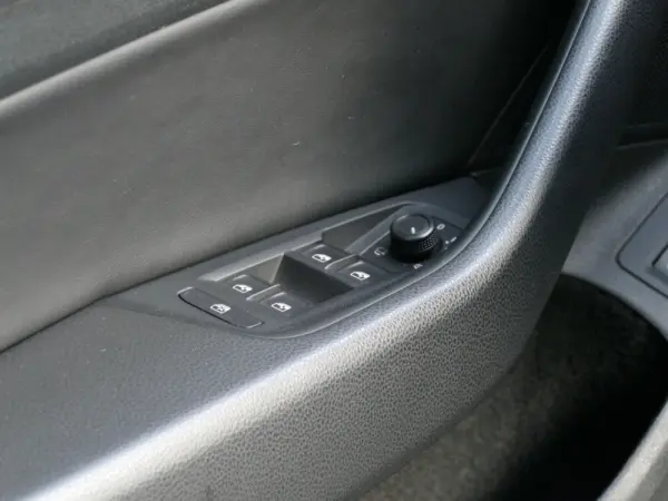 Volkswagen Arteon 2.0 TDI Elegance DSG 29