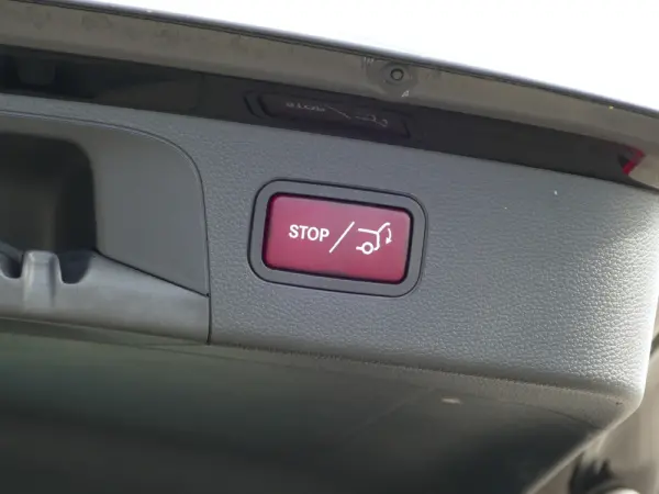 Mercedes-Benz GLC 220 d 4Matic 12