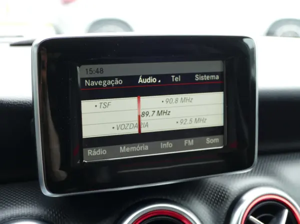 Mercedes-Benz A 180 d AMG Line 17