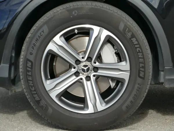 Mercedes-Benz GLC 220 d 4Matic 7