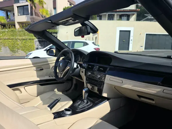 BMW 320 i Cabrio Auto 4