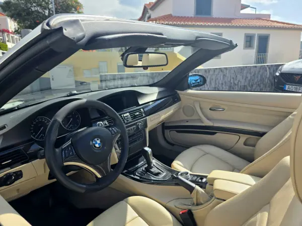 BMW 320 i Cabrio Auto 3