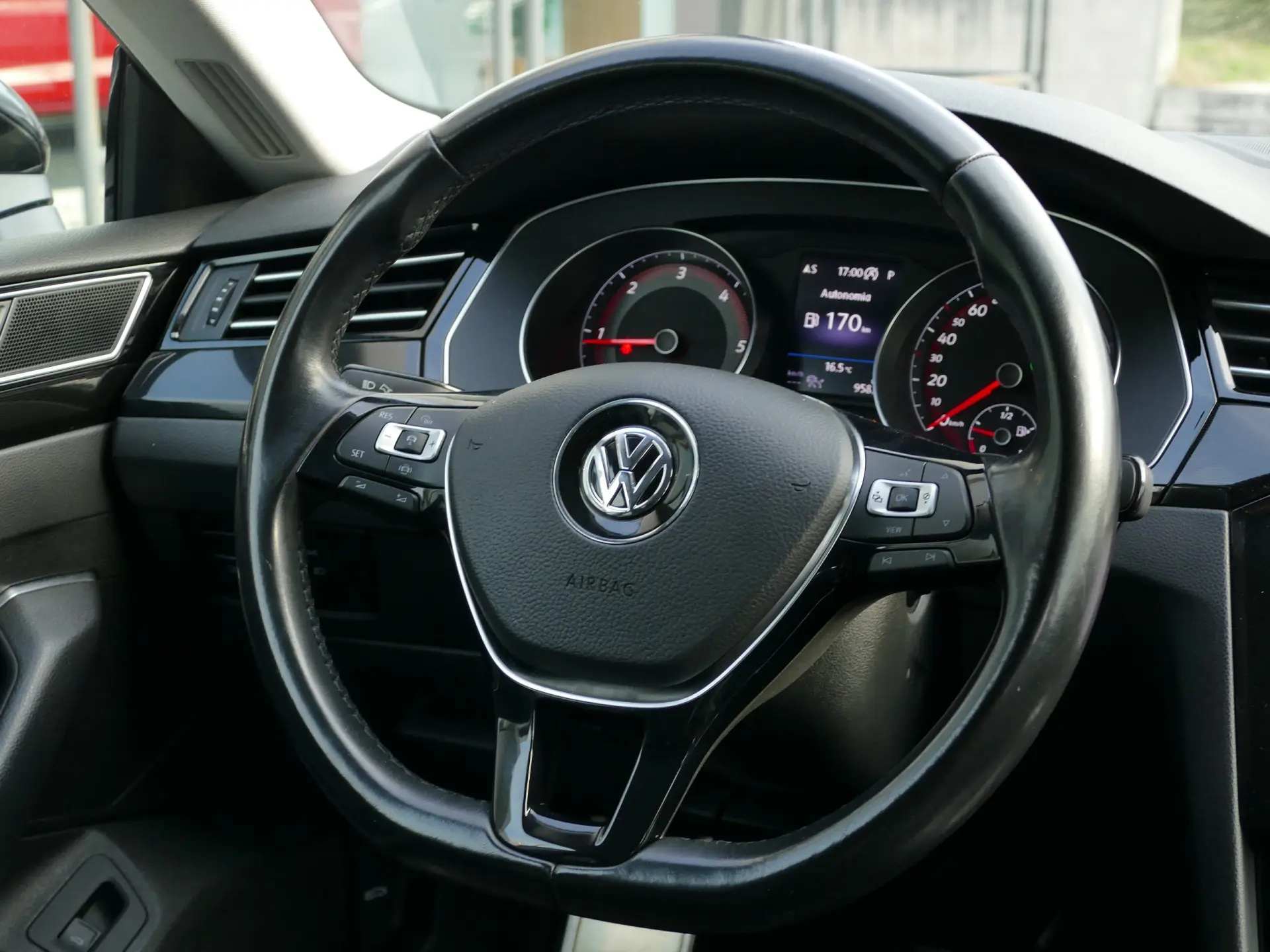 Volkswagen Arteon 2.0 TDI Elegance DSG 32