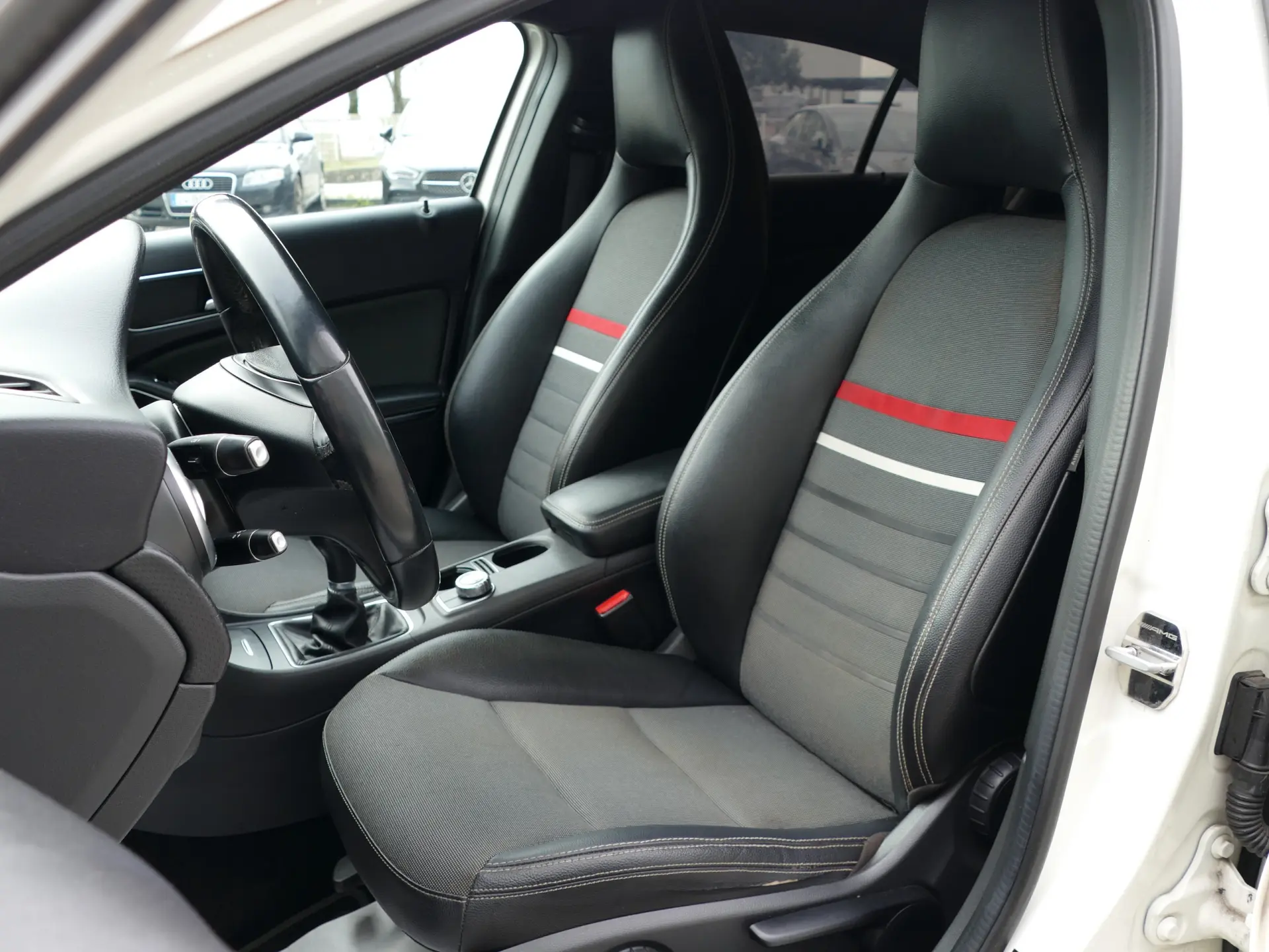 Mercedes-Benz A 180 d AMG Line 24