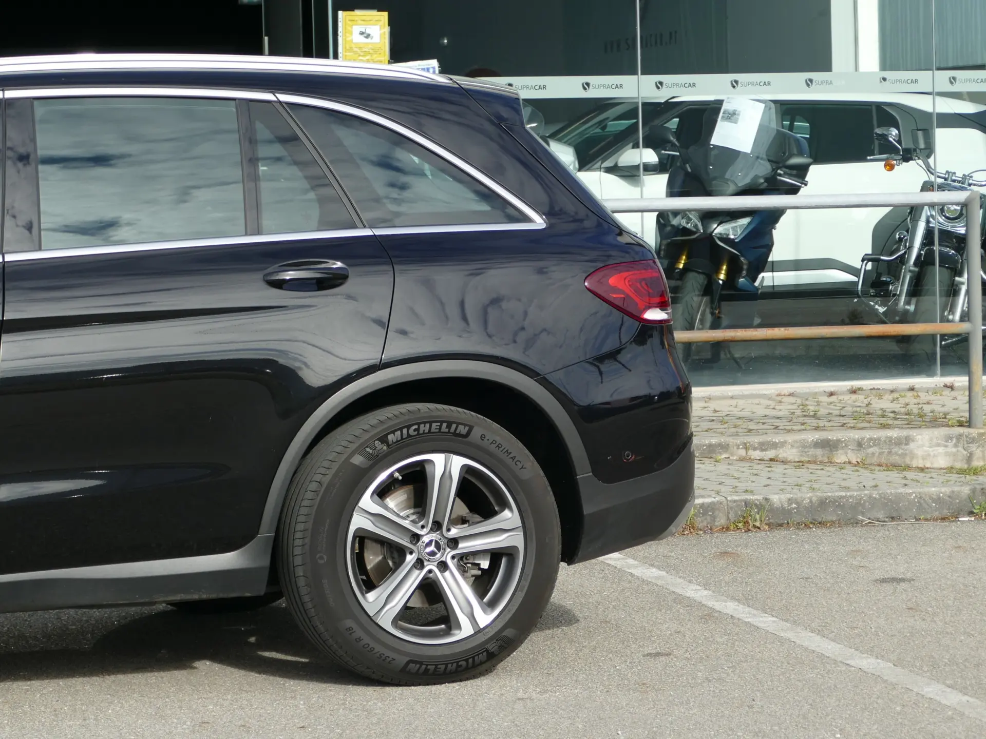 Mercedes-Benz GLC 220 d 4Matic 16