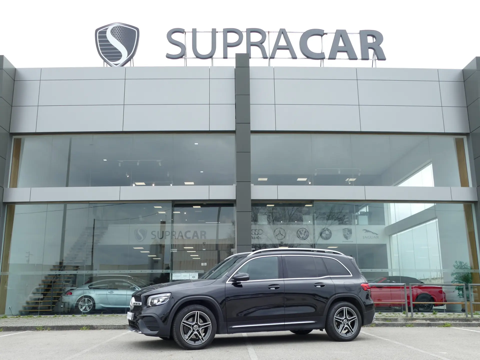 Mercedes-Benz GLB 180 d AMG Line 38