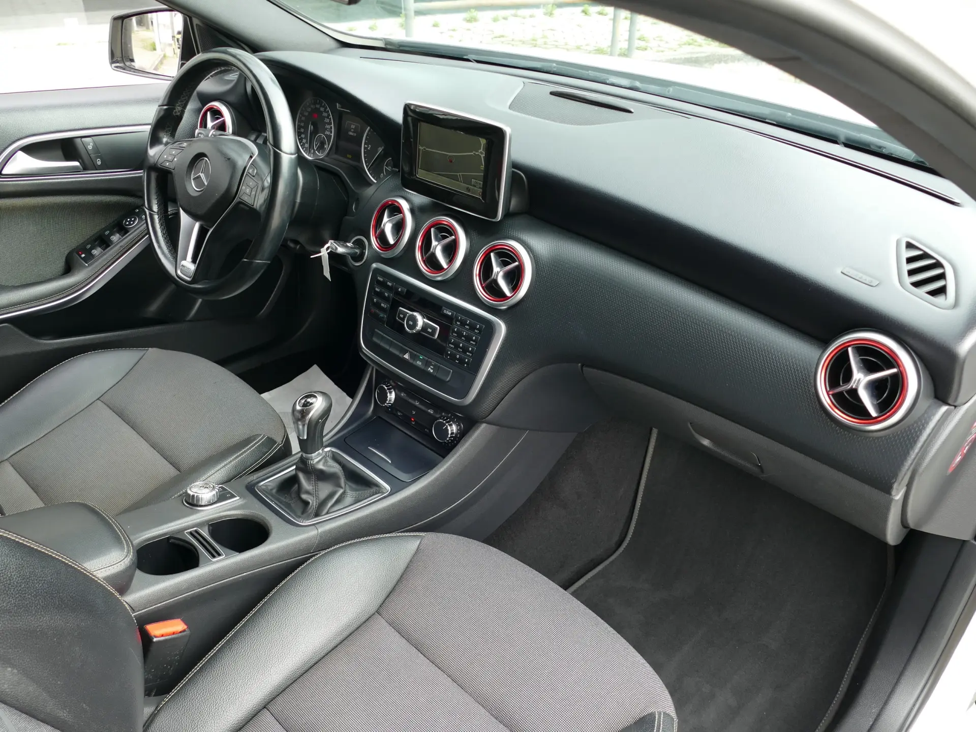 Mercedes-Benz A 180 d AMG Line 26