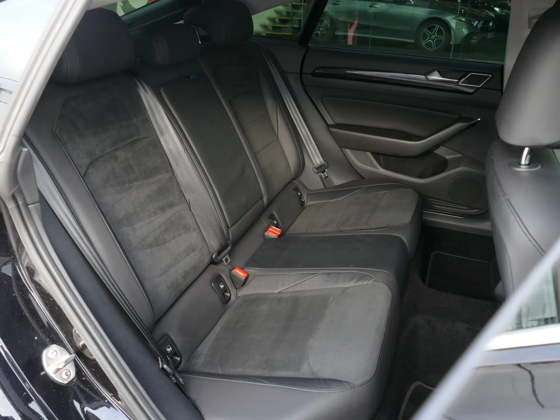 Volkswagen Arteon 2.0 TDI Elegance DSG 28