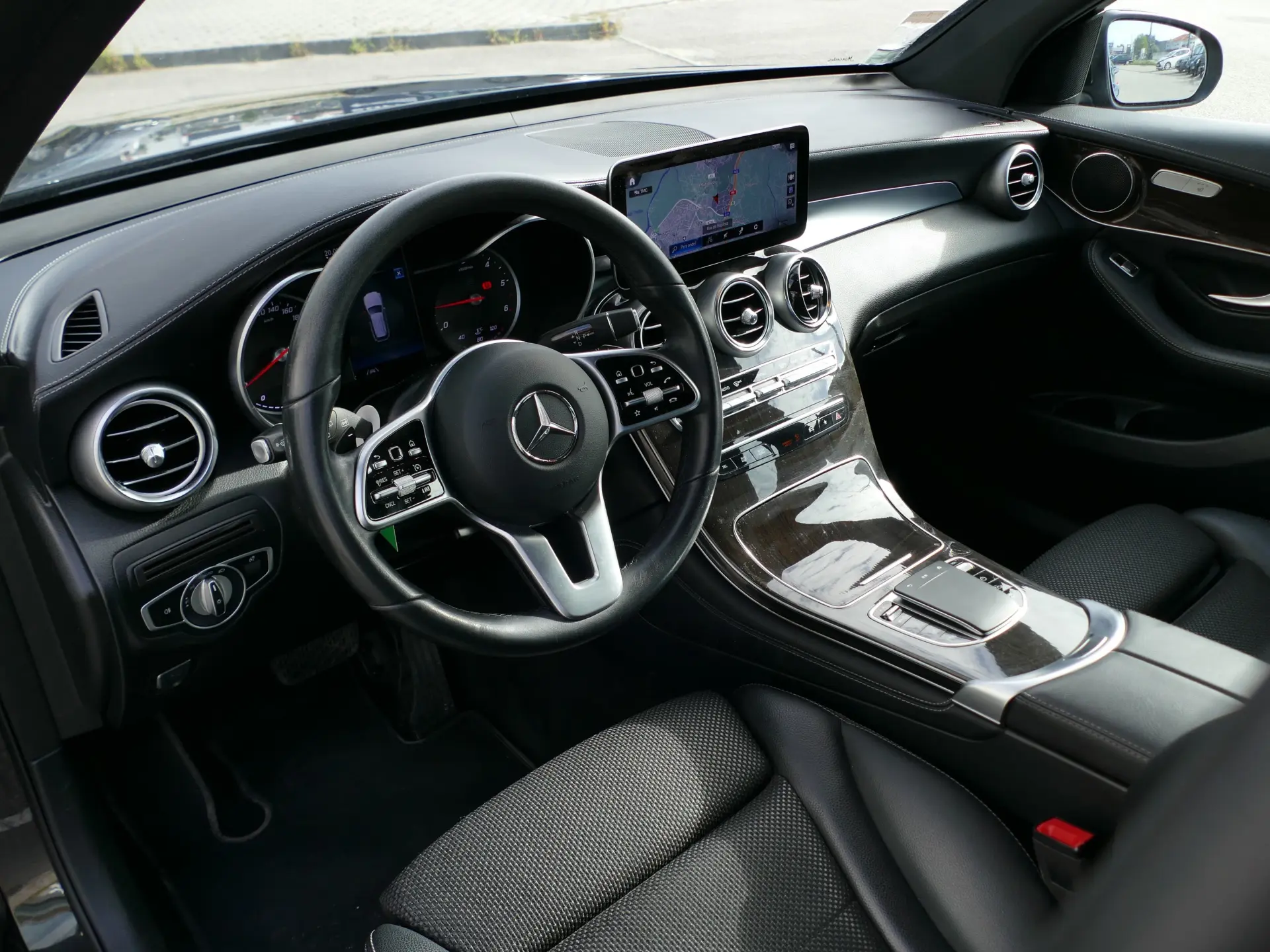 Mercedes-Benz GLC 220 d 4Matic 25