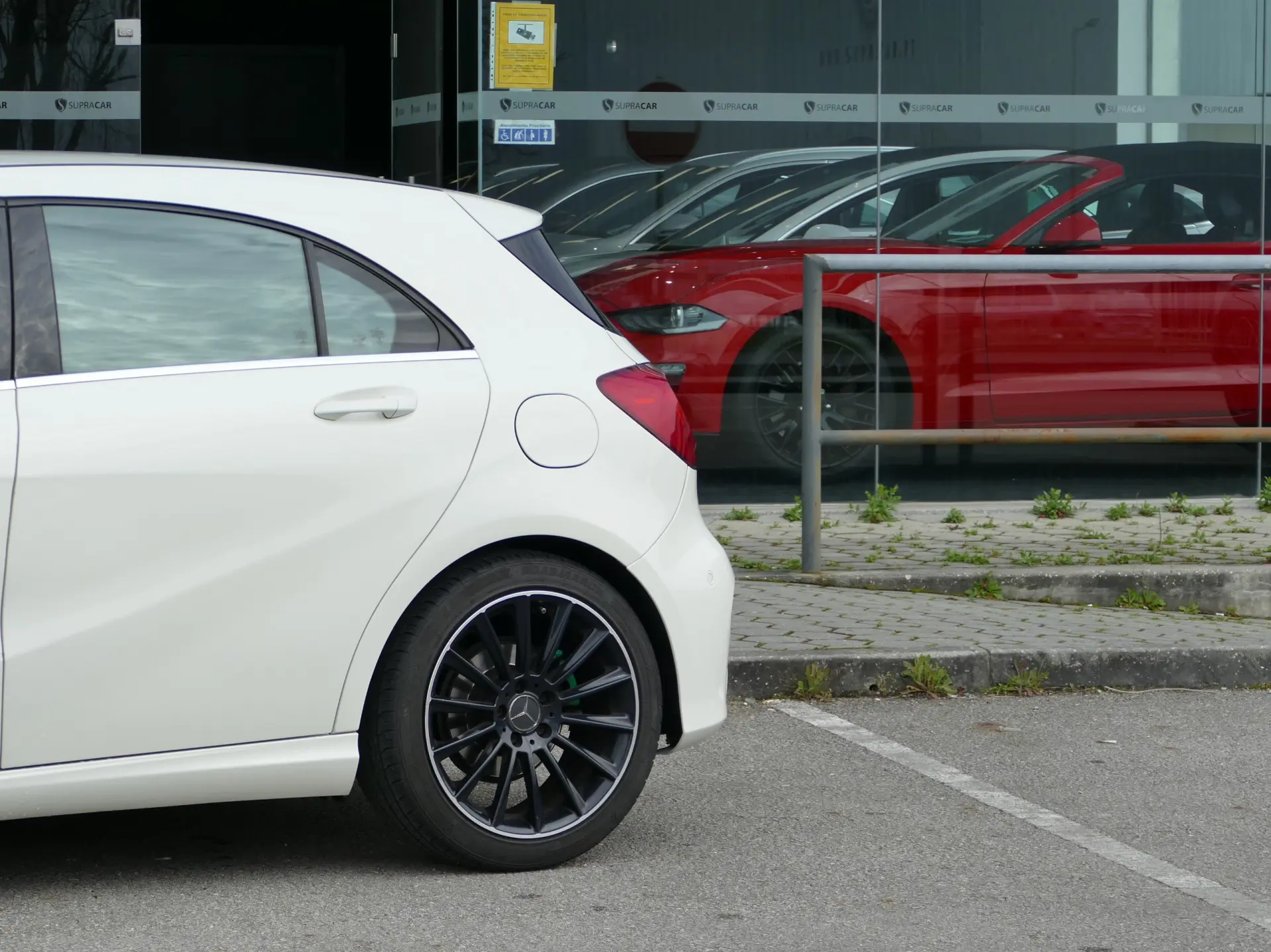 Mercedes-Benz A 180 d AMG Line 13