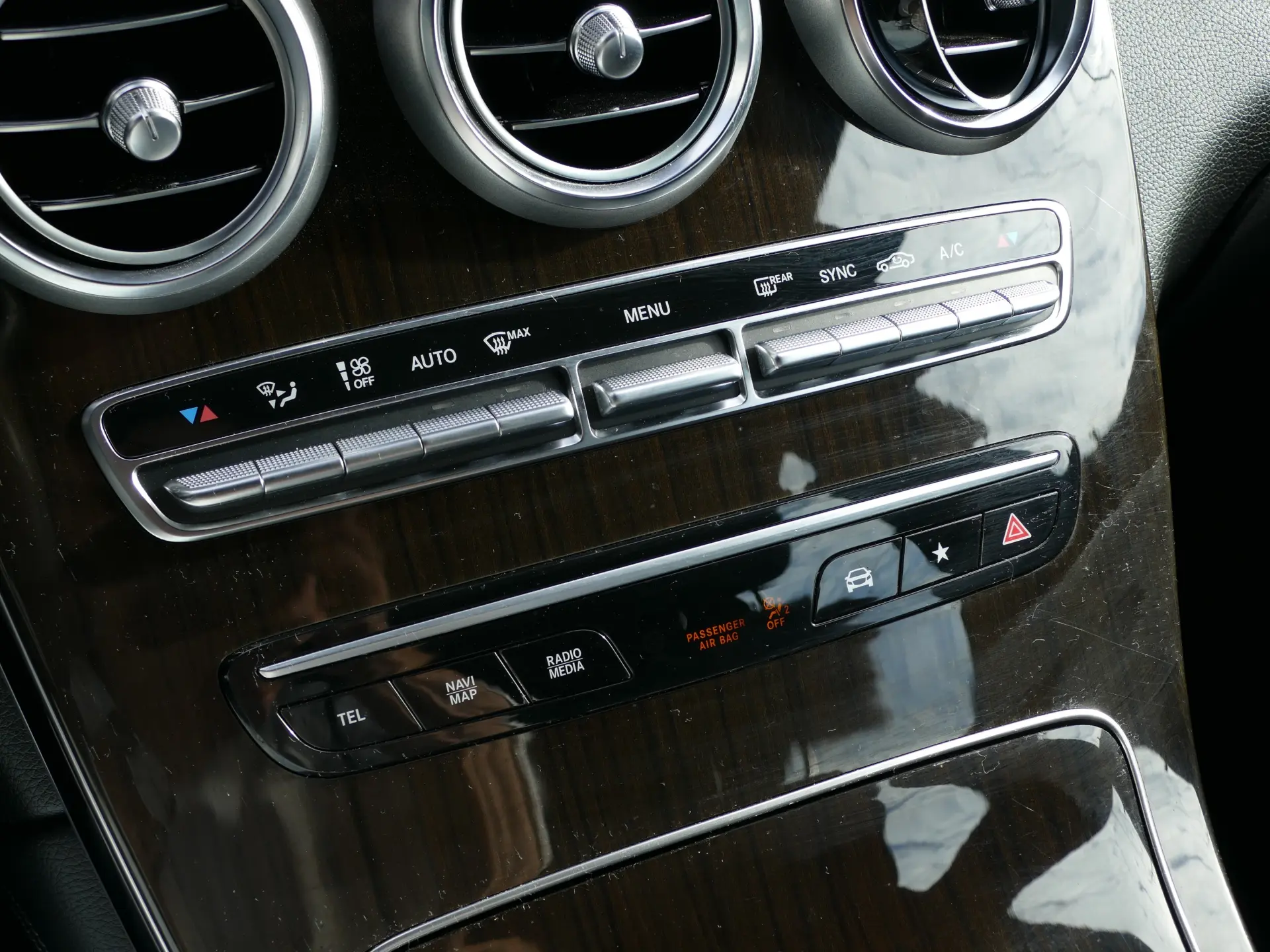 Mercedes-Benz GLC 220 d 4Matic 23