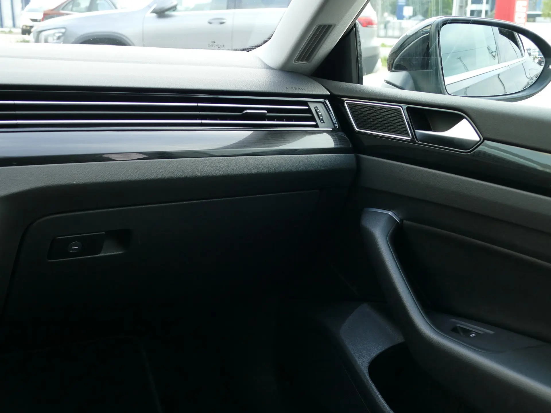 Volkswagen Arteon 2.0 TDI Elegance DSG 31