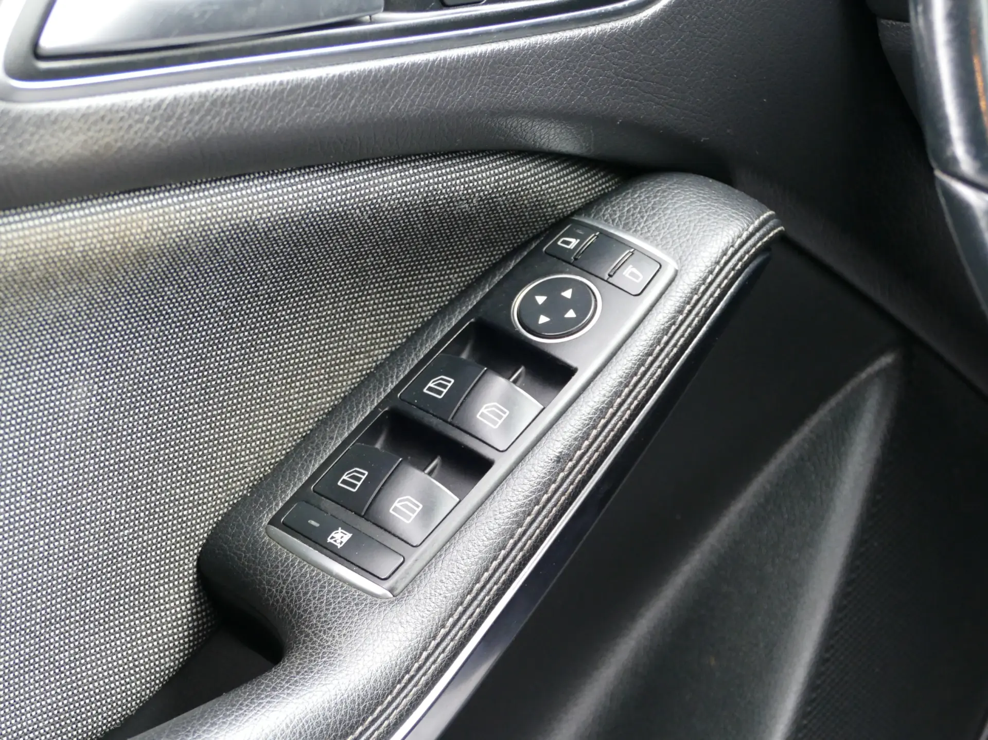 Mercedes-Benz A 180 d AMG Line 31