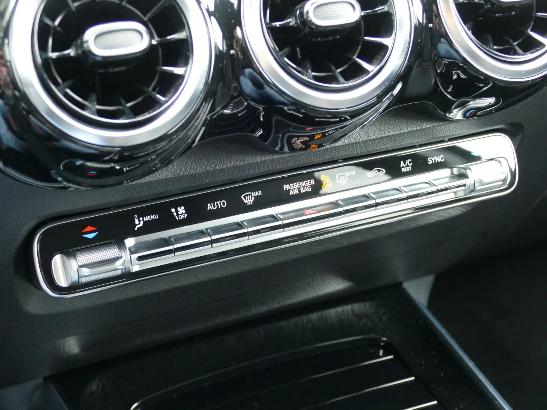 Mercedes-Benz GLB 180 d AMG Line 21