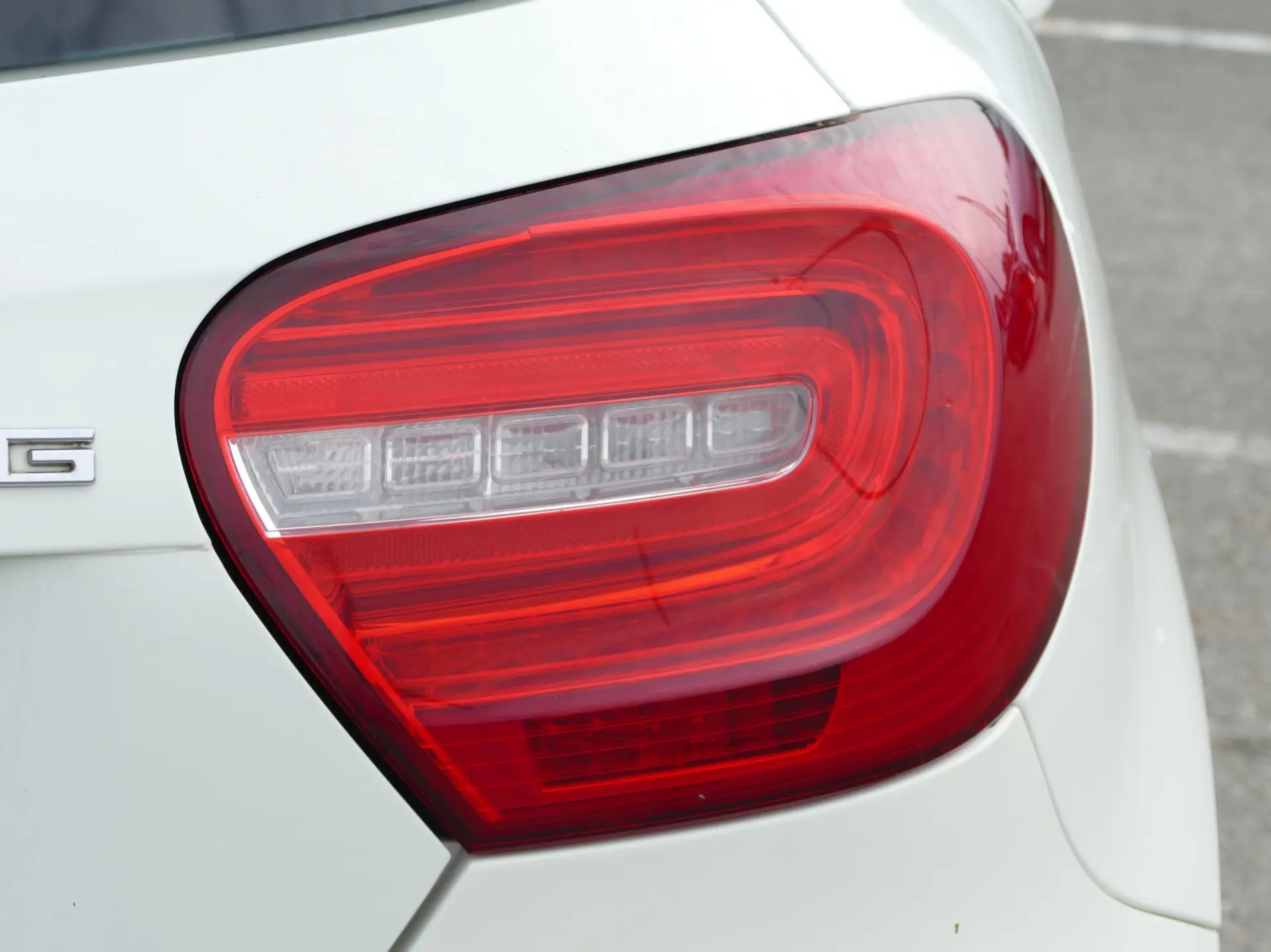 Mercedes-Benz A 180 d AMG Line 9