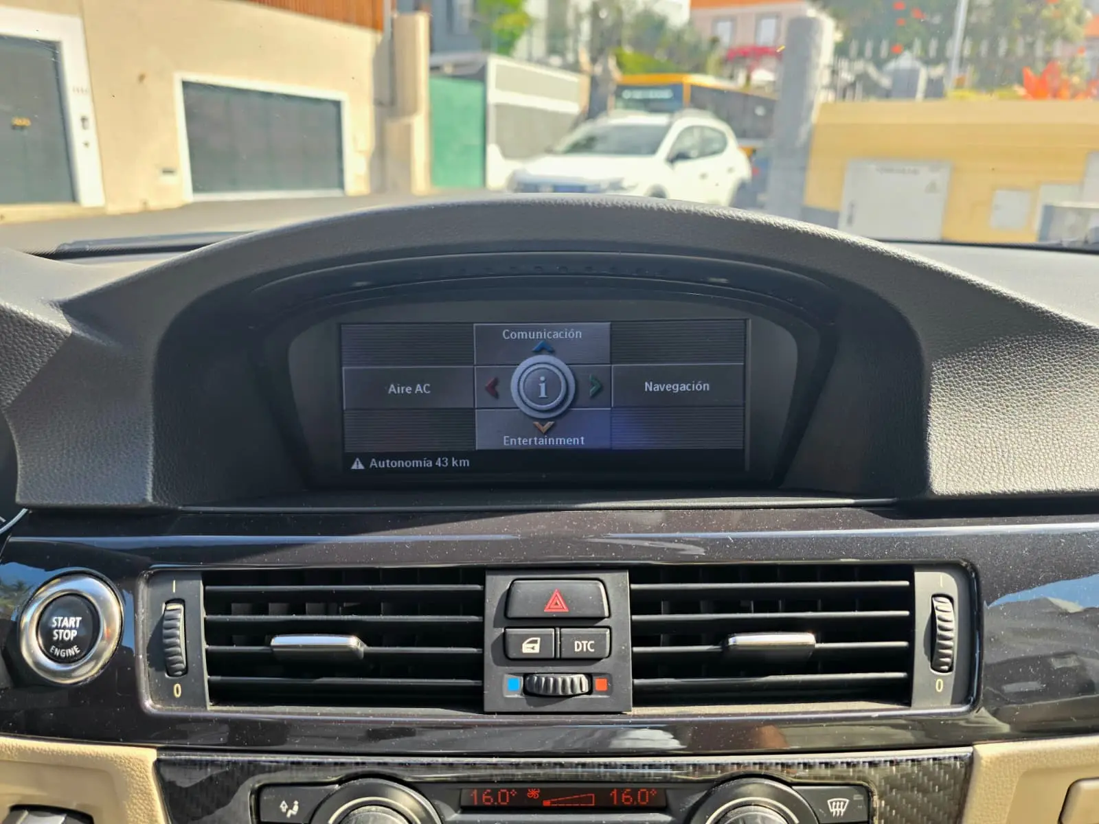 BMW 320 i Cabrio Auto 26