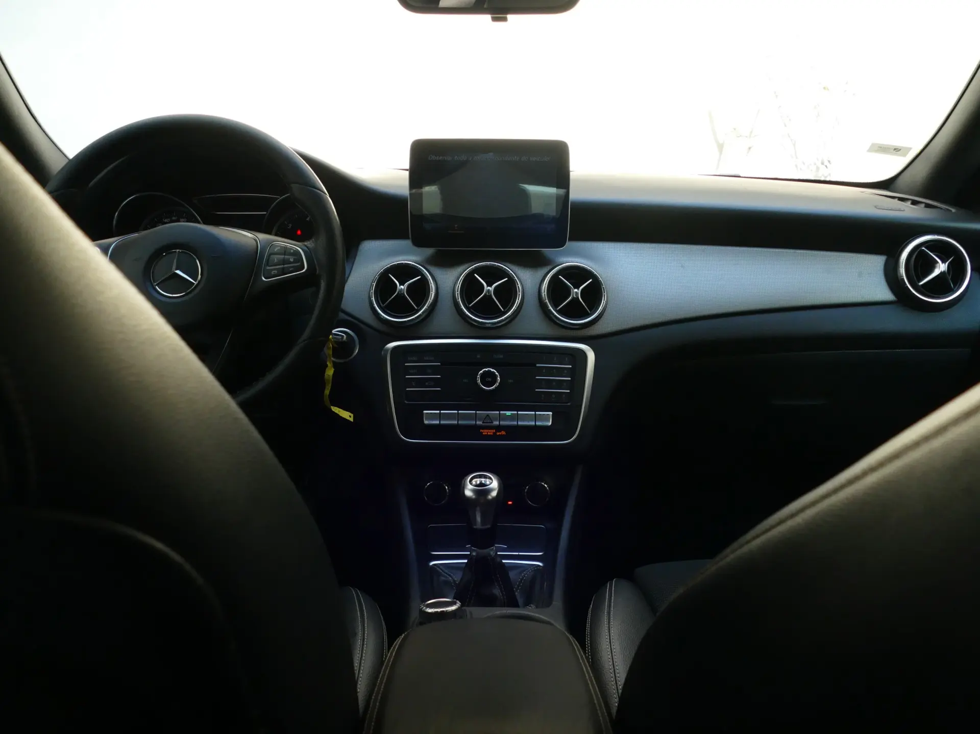 Mercedes-Benz CLA 180 d Shooting Brake Urban 28