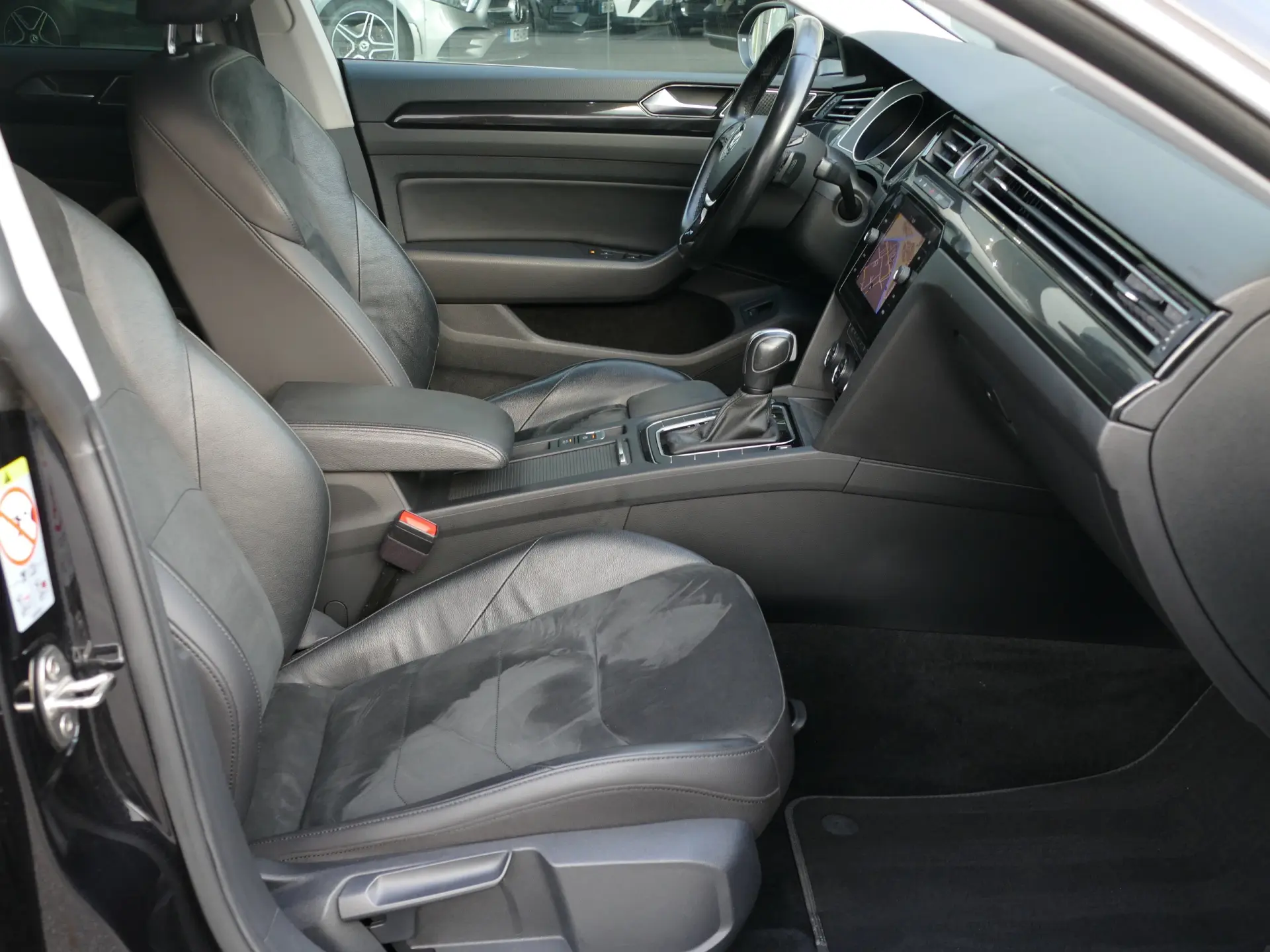 Volkswagen Arteon 2.0 TDI Elegance DSG 26