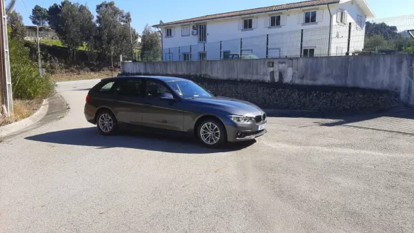 BMW 318 d Touring Advantage 10
