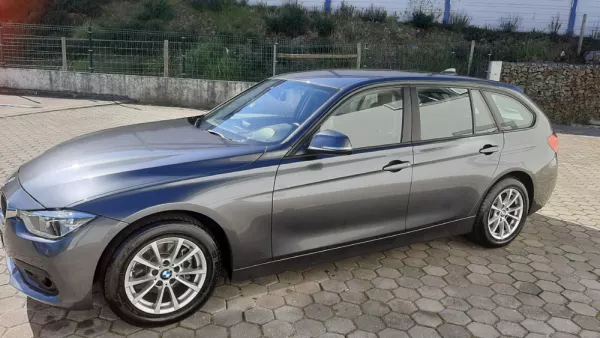 BMW 318 d Touring Advantage 38
