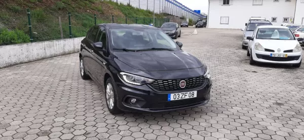 Fiat Tipo 1.3 M-Jet Lounge Tech 4