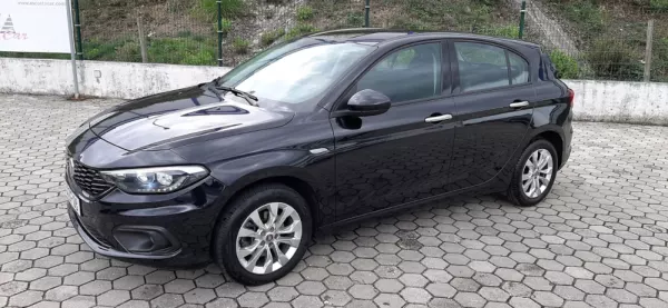 Fiat Tipo 1.3 M-Jet Lounge Tech 9
