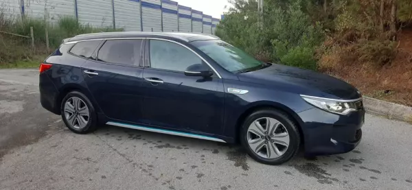 Kia Optima SW 2.0 CVVT PHEV 13