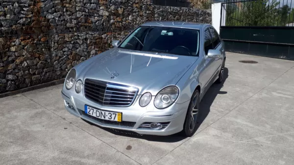 Mercedes-Benz E 280 Avantgarde 3