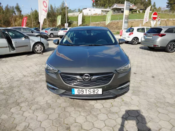 Opel Insignia Grand Sport 1.6 CDTi Selective 3
