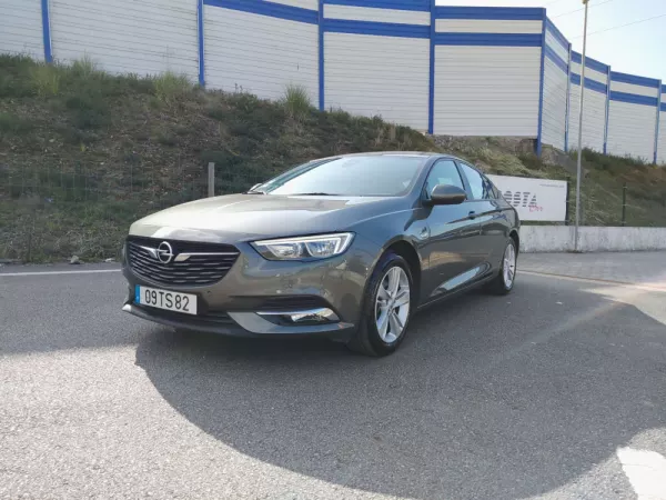Opel Insignia Grand Sport 1.6 CDTi Selective 4