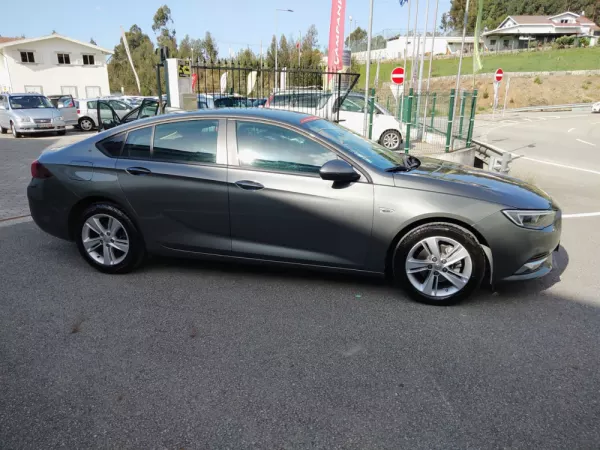 Opel Insignia Grand Sport 1.6 CDTi Selective 16
