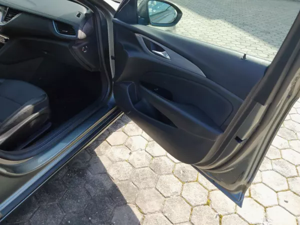 Opel Insignia Grand Sport 1.6 CDTi Selective 33