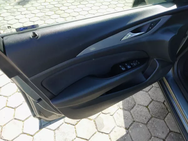 Opel Insignia Grand Sport 1.6 CDTi Selective 35