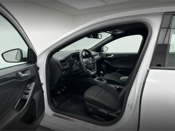 Ford Focus SW 1.5 TDCi EcoBlue ST-Line 11