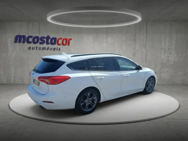 Ford Focus SW 1.5 TDCi EcoBlue ST-Line 5