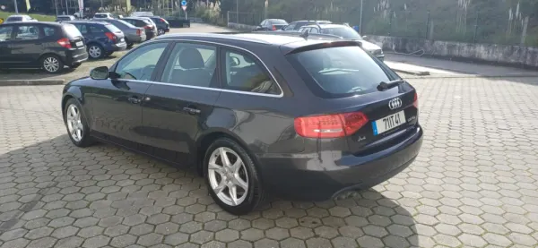 Audi A4 Avant 2.0 TDI Sport 9