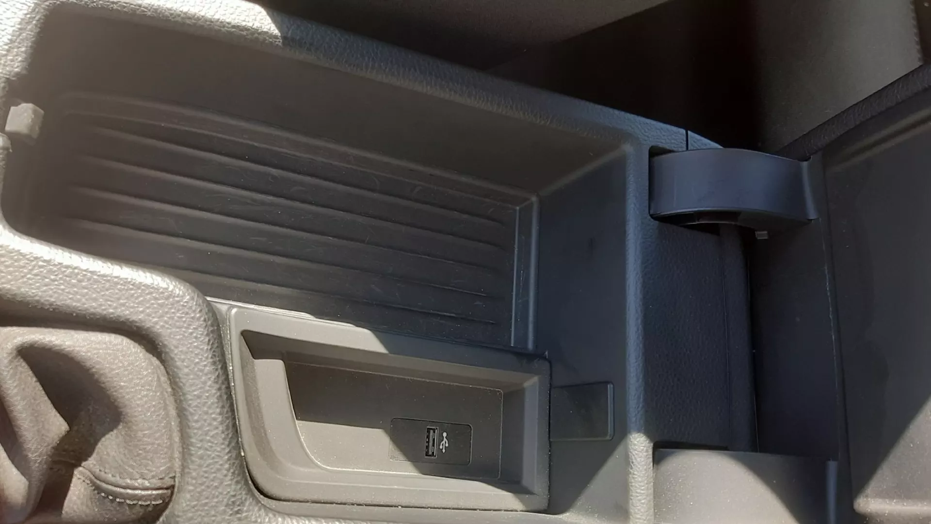 BMW 318 d Touring Advantage 23