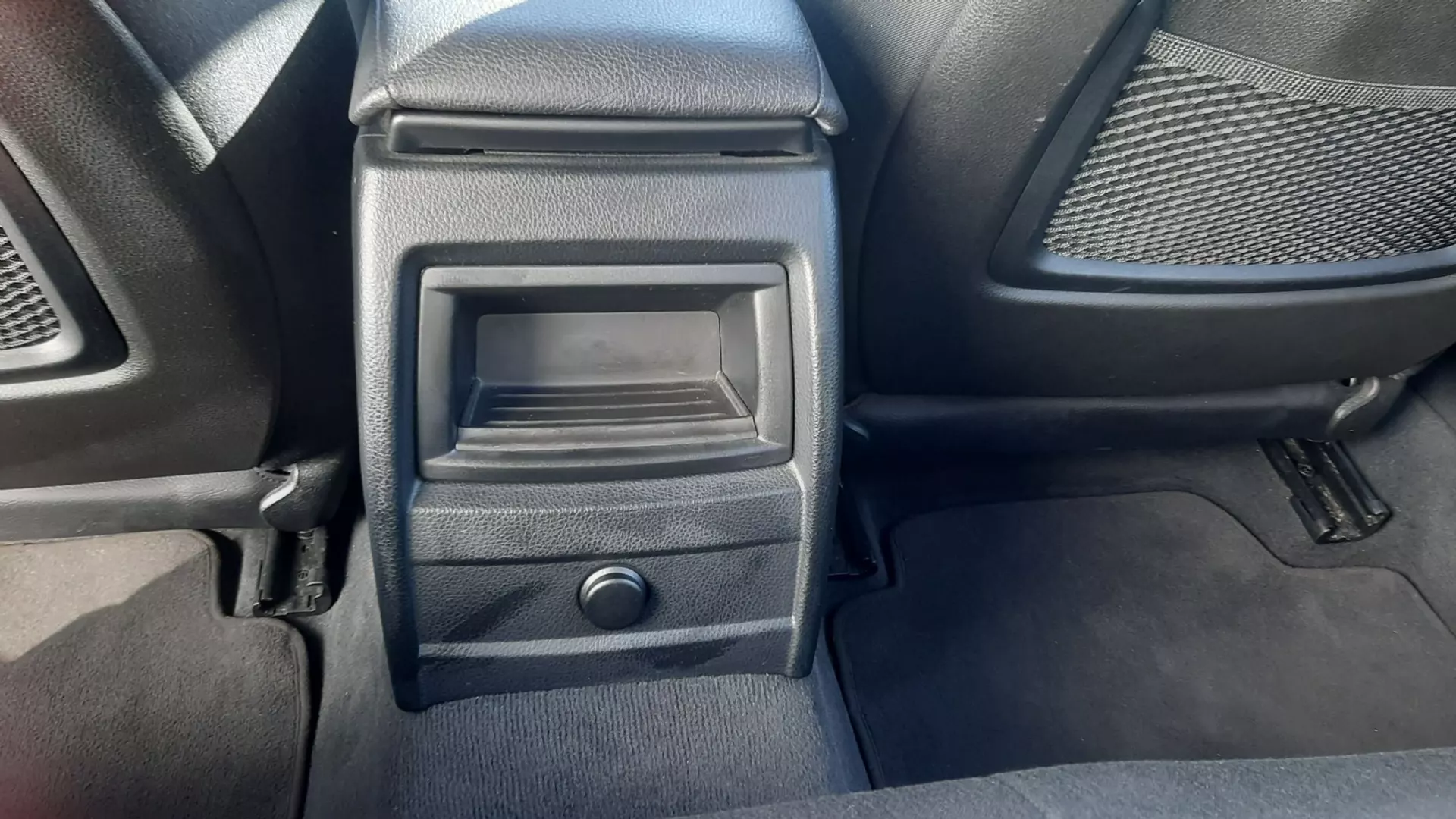 BMW 318 d Touring Advantage 26