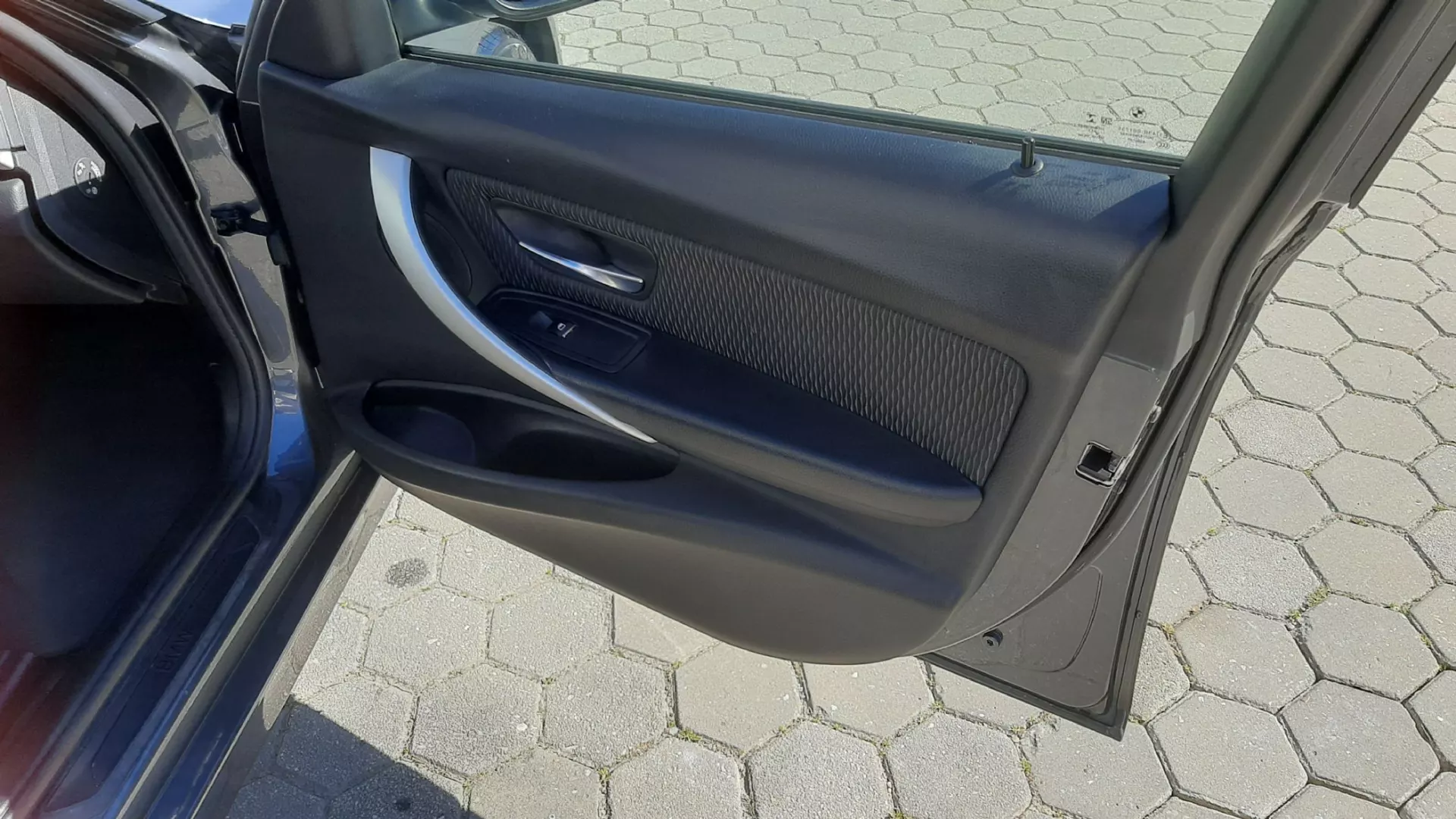 BMW 318 d Touring Advantage 32