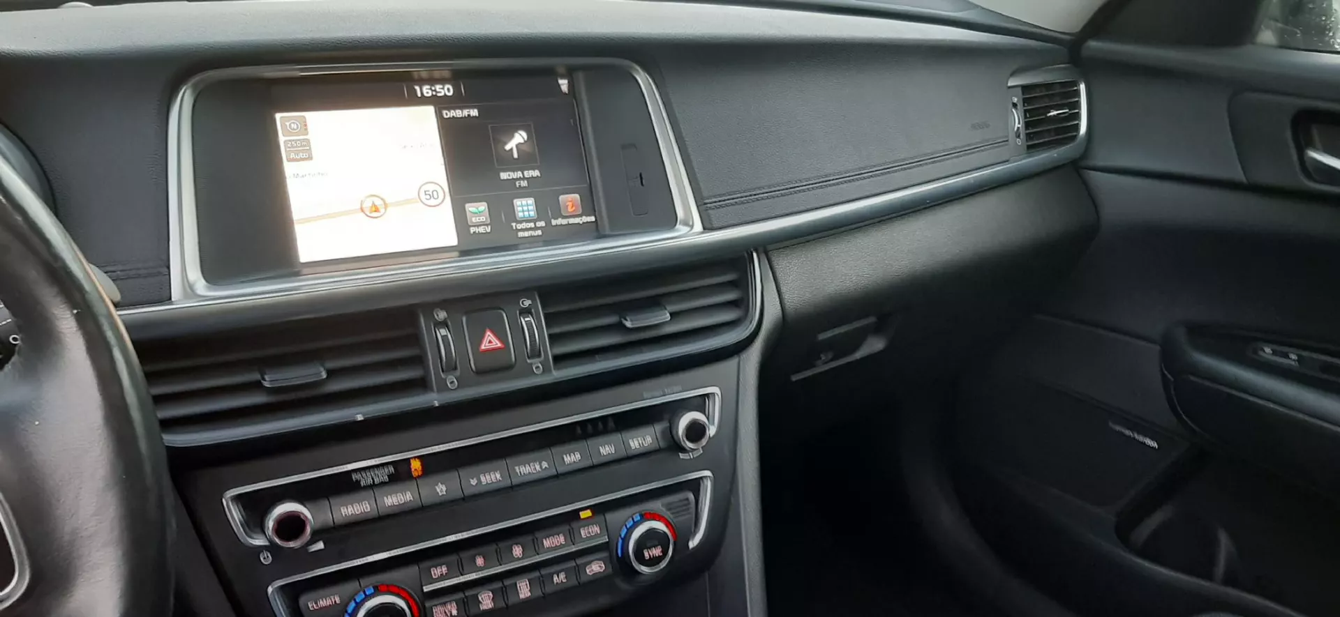 Kia Optima SW 2.0 CVVT PHEV 28