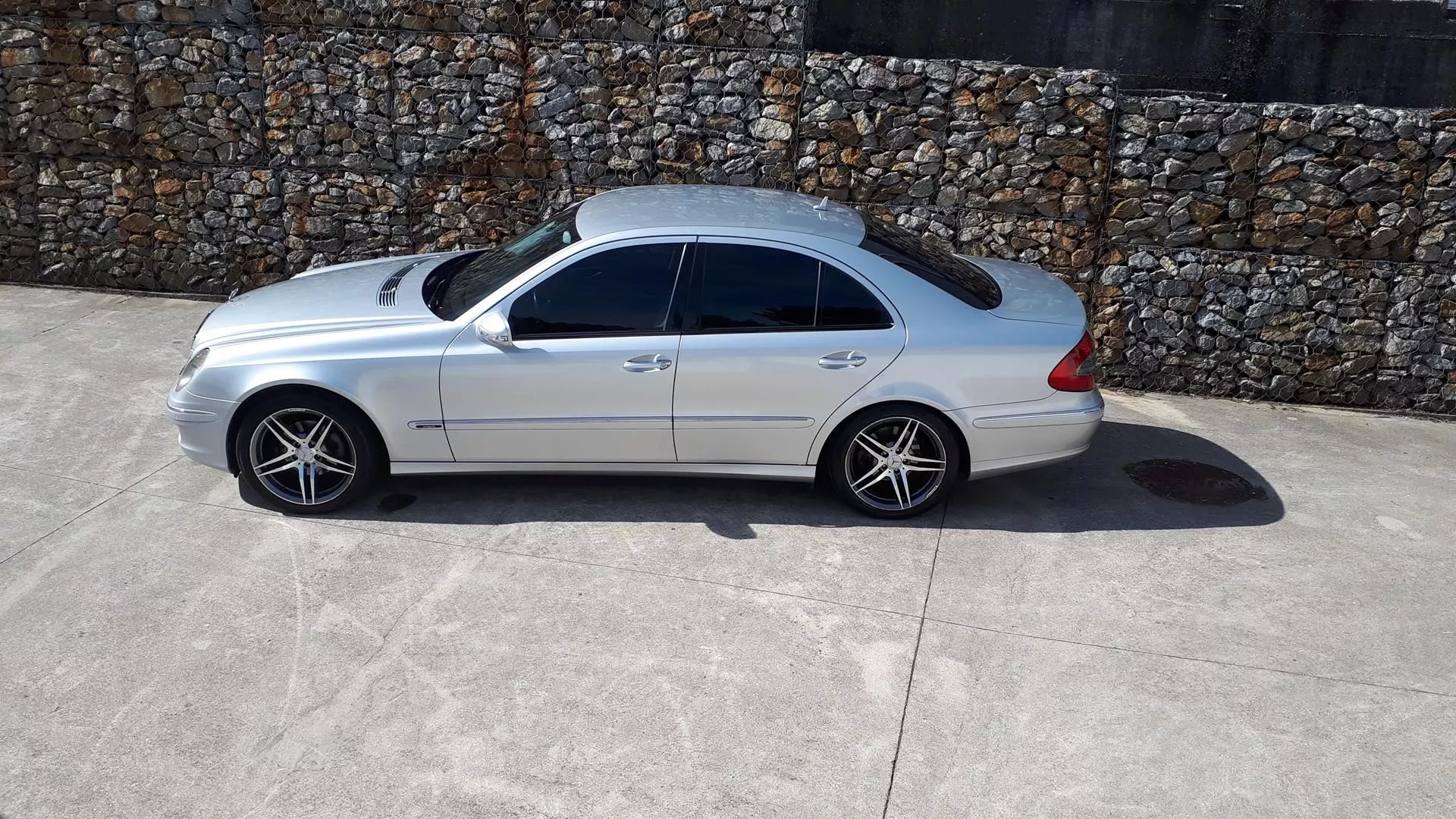 Mercedes-Benz E 280 Avantgarde 7