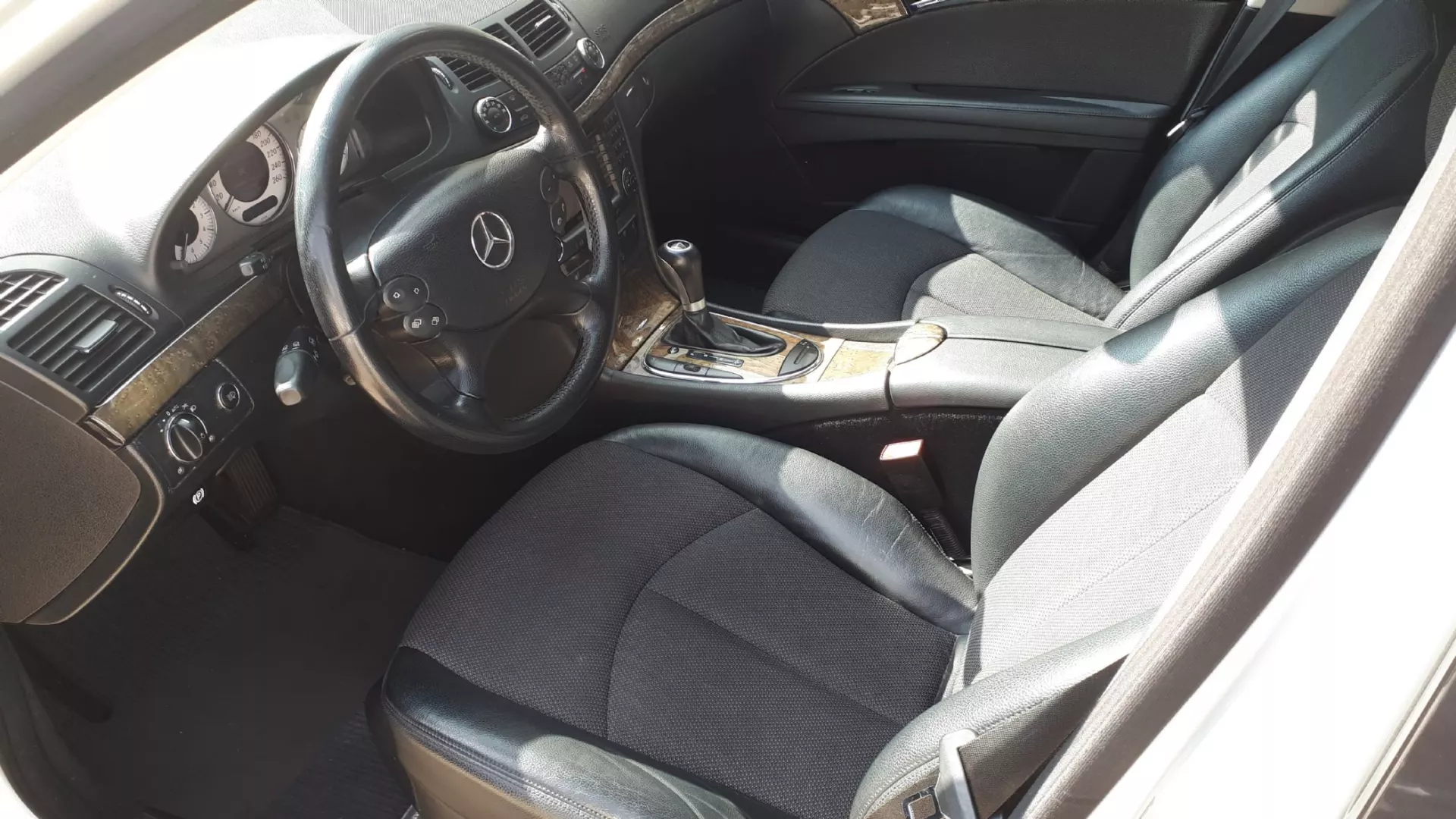 Mercedes-Benz E 280 Avantgarde 24