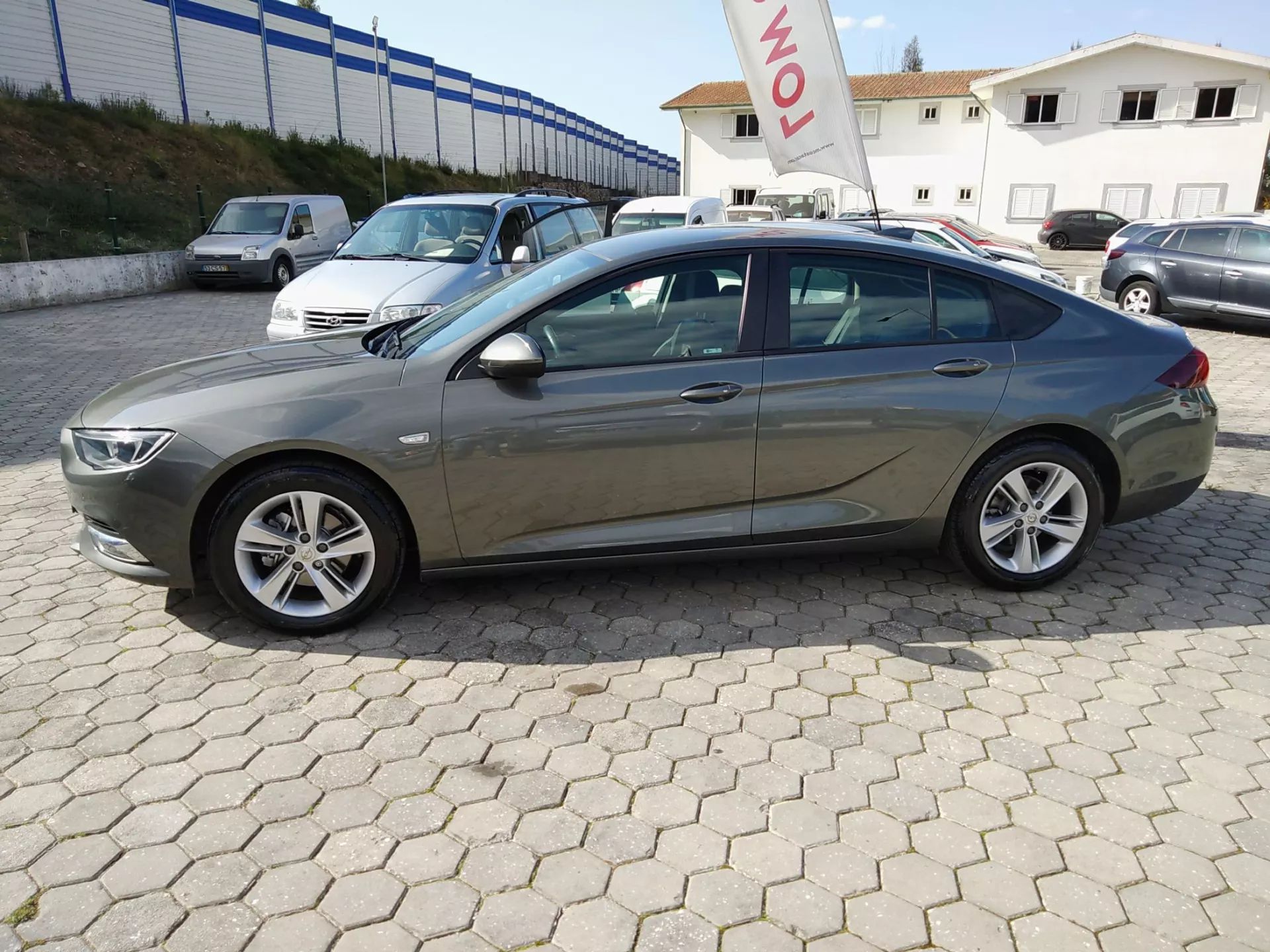 Opel Insignia Grand Sport 1.6 CDTi Selective 9