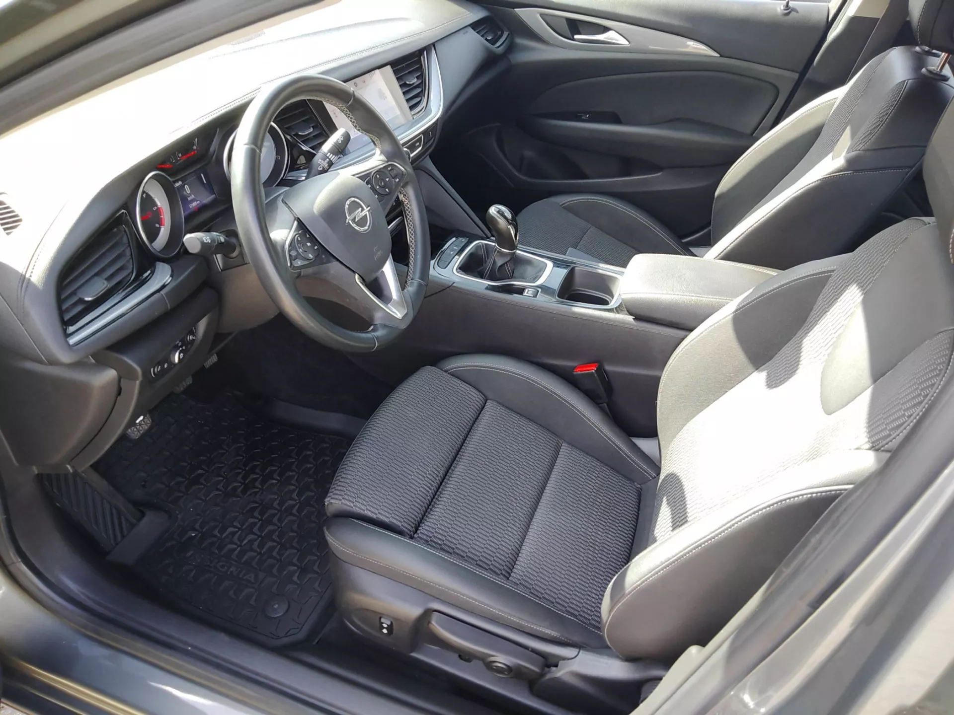 Opel Insignia Grand Sport 1.6 CDTi Selective 22