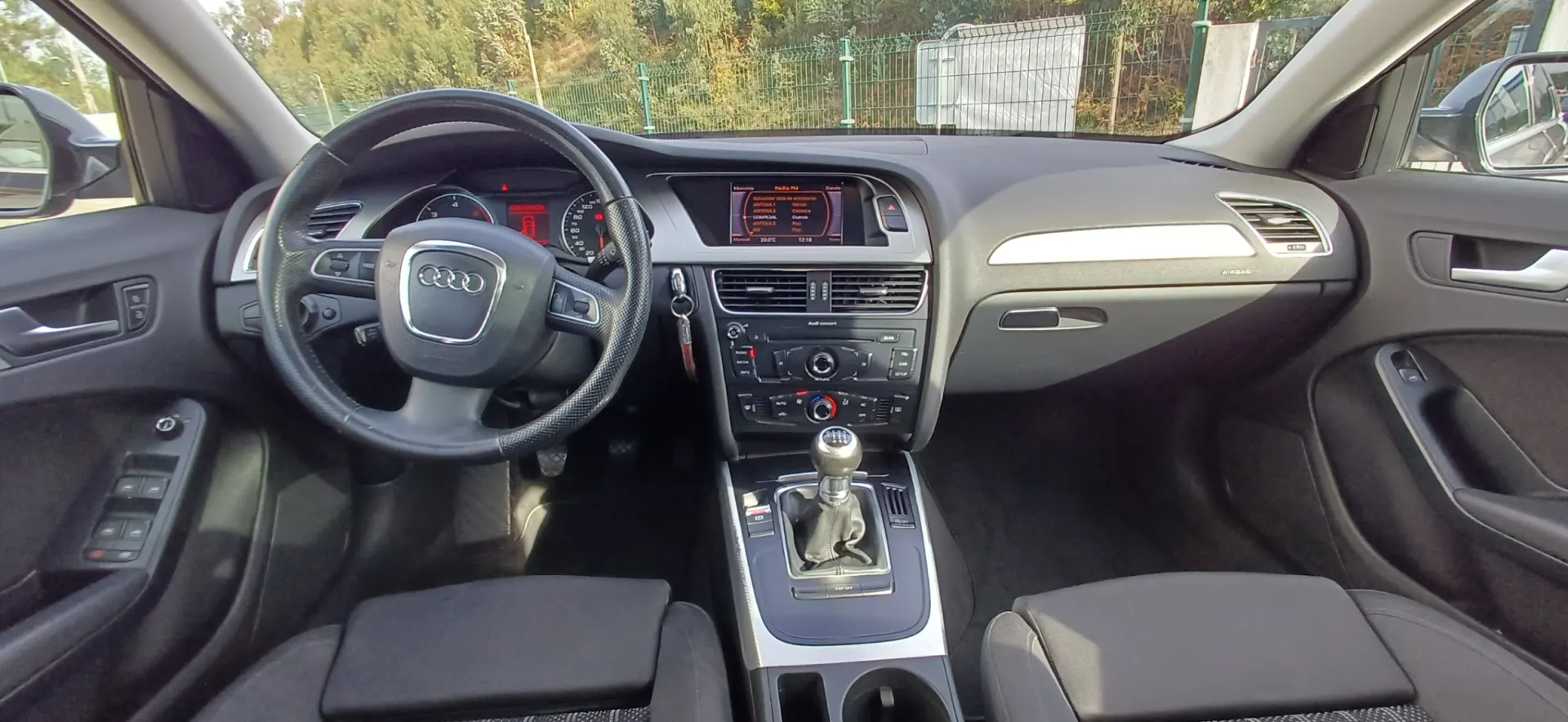 Audi A4 Avant 2.0 TDI Sport 29