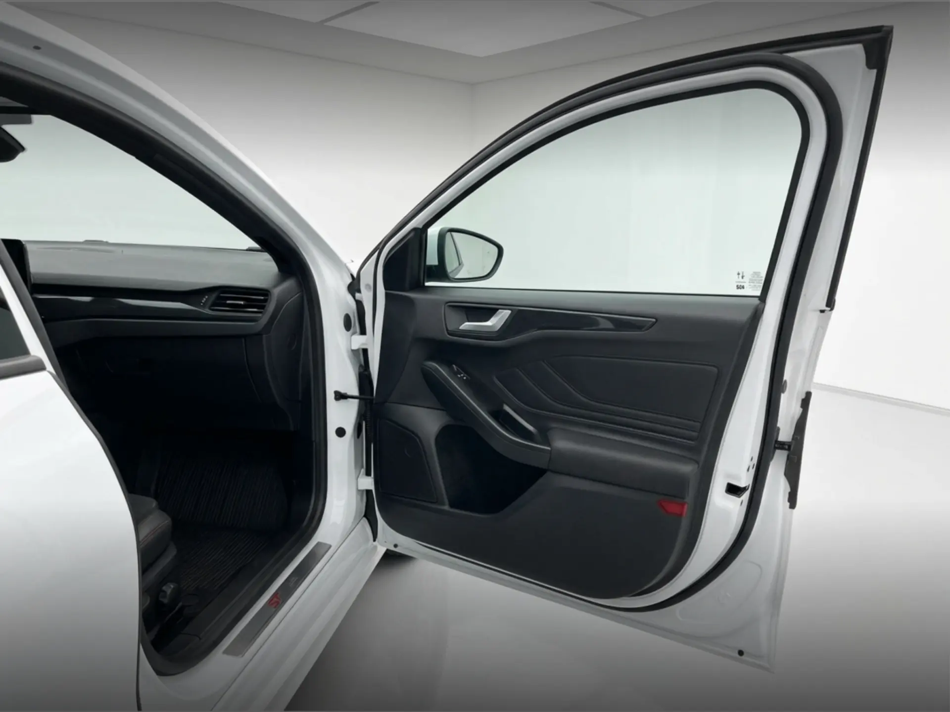 Ford Focus SW 1.5 TDCi EcoBlue ST-Line 16