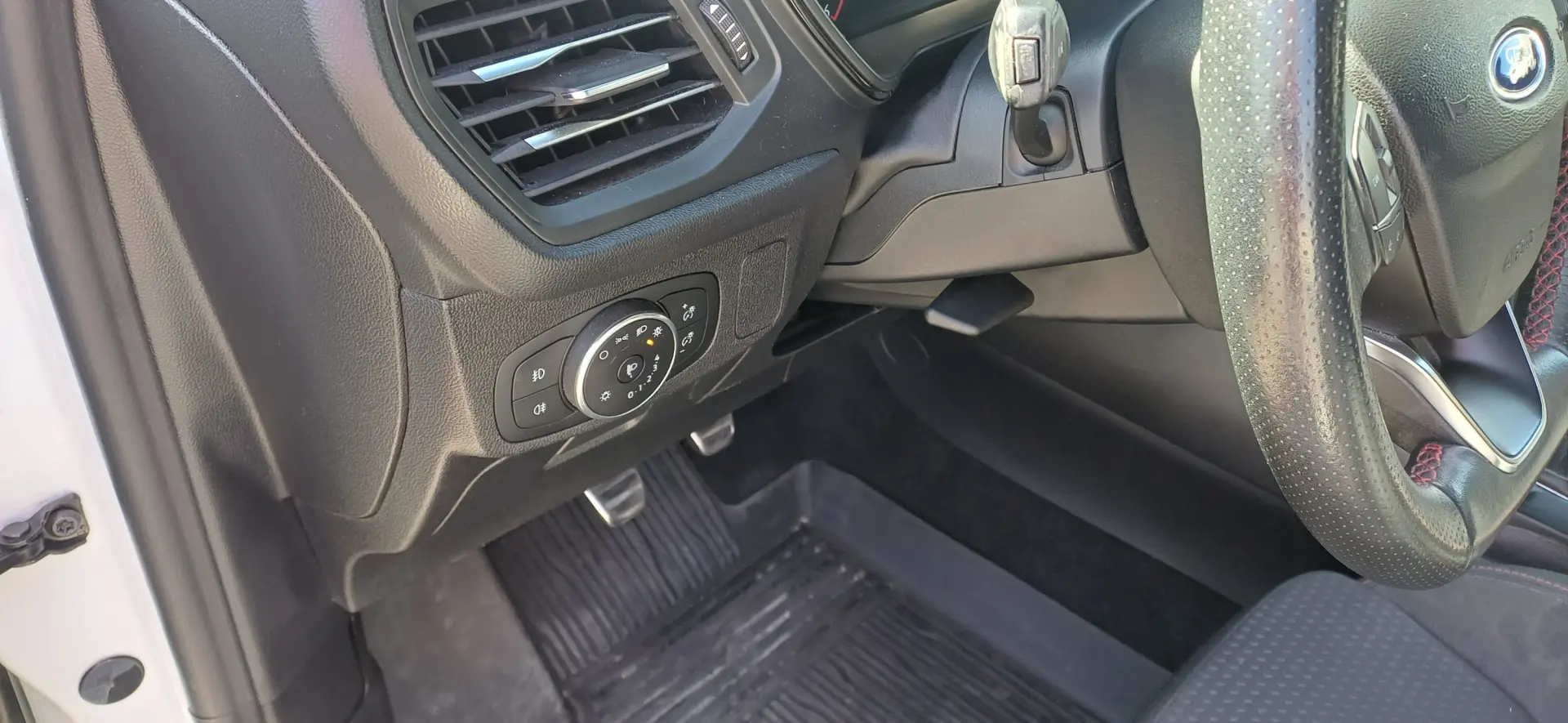 Ford Focus SW 1.5 TDCi EcoBlue ST-Line 20