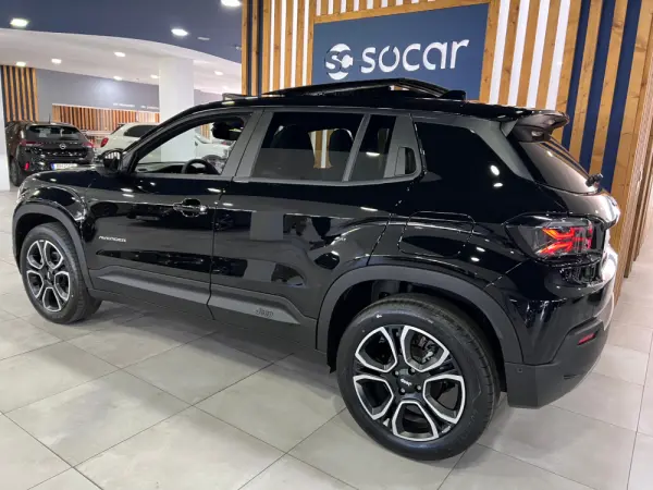 Jeep Avenger 1.2 e-Hybrid Summit DCT 8