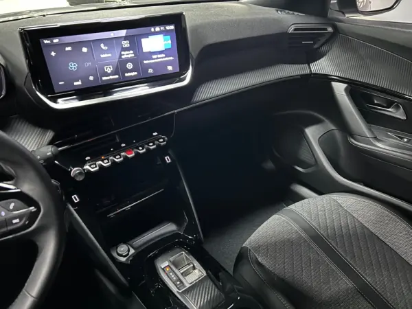 Peugeot 2008 1.2 Hybrid Allure e-DCS6 21